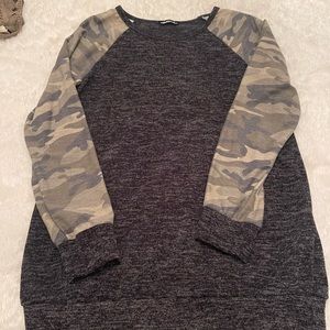 Womens hemish shirt